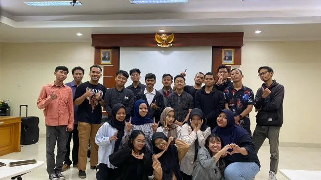 ukm it