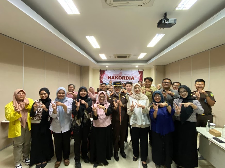 Kejaksaan Negeri Karanganyar Selenggarakan Kuliah Umum HAKORDIA 2025 di UT Surakarta