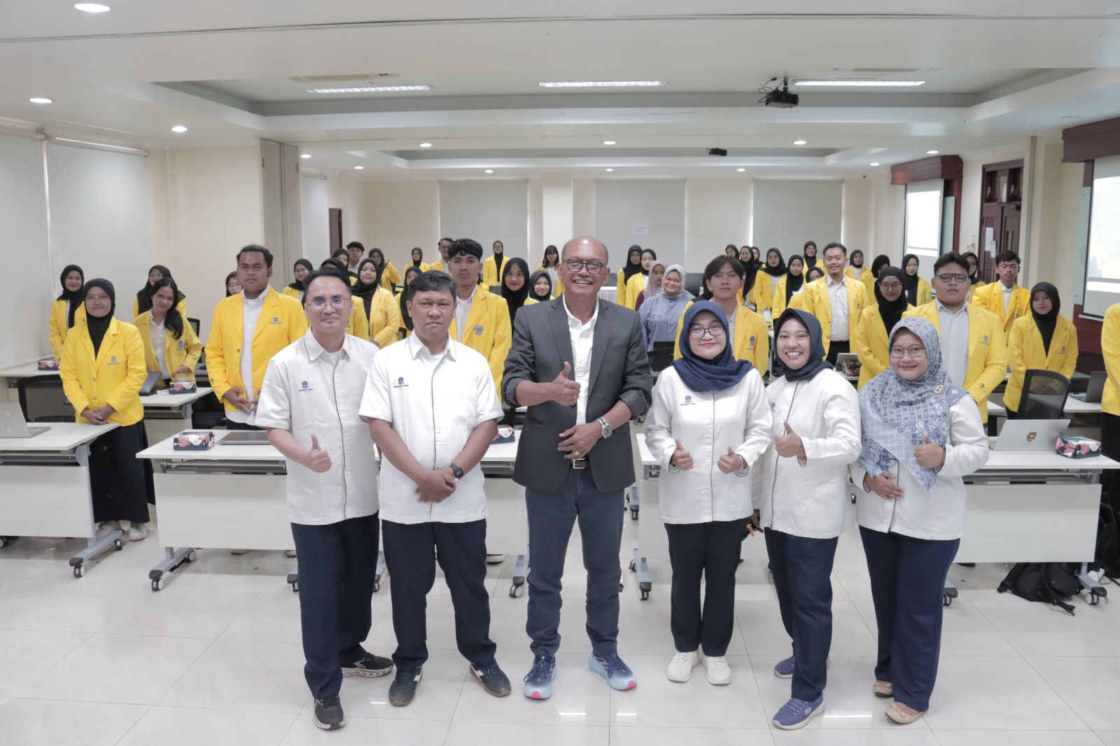 Literasi Akses Perpustakaan Digital UT: “Unlock Ilmu, Unleash Potensi” Tingkatkan Pemanfaatan E-Library bagi Civitas Akademika